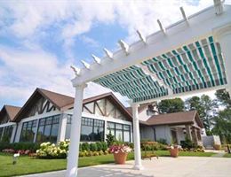 Tashua Knolls is a  World Class Wedding Venues Gold Member