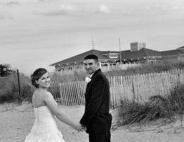 Lewes Yacht Club is a  World Class Wedding Venues Gold Member