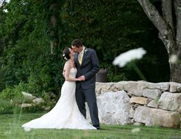 Zukas Hilltop Barn is a  World Class Wedding Venues Gold Member