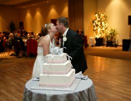 The Shaw's Center is a  World Class Wedding Venues Gold Member