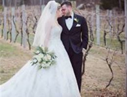Vineyard Events Zorvino Vineyards is a  World Class Wedding Venues Gold Member