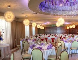 Jacky's Restaurant is a  World Class Wedding Venues Gold Member