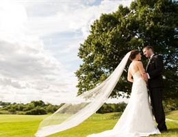 Harbor Lights Golf And Country Club is a  World Class Wedding Venues Gold Member