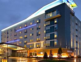 Aloft Rogers Bentonville is a  World Class Wedding Venues Gold Member