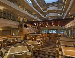 Hilton Lexington Suites is a  World Class Wedding Venues Gold Member