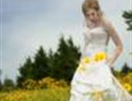 Clauren Ridge Vineyard And Winery is a  World Class Wedding Venues Gold Member