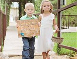 Meadowlake Ranch is a  World Class Wedding Venues Gold Member