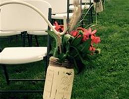 Crazyman's Hideaway is a  World Class Wedding Venues Gold Member