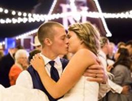 Settlers Creek is a  World Class Wedding Venues Gold Member