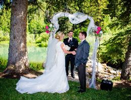 Moose Creek Ranch is a  World Class Wedding Venues Gold Member