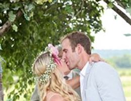 Dodson Orchards is a  World Class Wedding Venues Gold Member