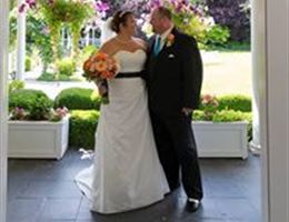 The Grand Willow is a  World Class Wedding Venues Gold Member