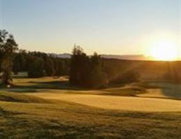 Settlers Bay is a  World Class Wedding Venues Gold Member