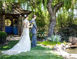 Sweet Lane Gardens is a  World Class Wedding Venues Gold Member