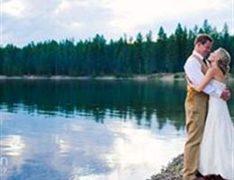 Holland Lake Lodge is a  World Class Wedding Venues Gold Member