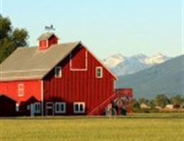 Bitterroot Cabins is a  World Class Wedding Venues Gold Member