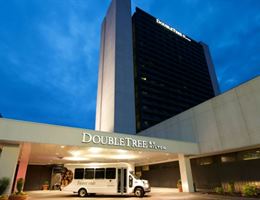 DoubleTree by Hilton Bloomington is a  World Class Wedding Venues Gold Member