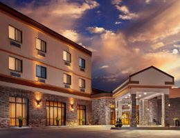 Grand Dakota Lodge is a  World Class Wedding Venues Gold Member