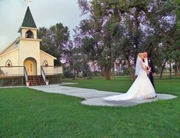 Sheyenne Riverbend Farm is a  World Class Wedding Venues Gold Member