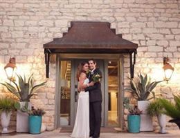 Stonehouse Villa is a  World Class Wedding Venues Gold Member