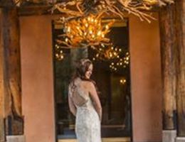 El Monte Sagrado is a  World Class Wedding Venues Gold Member