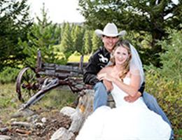 Hunter Peak Ranch is a  World Class Wedding Venues Gold Member