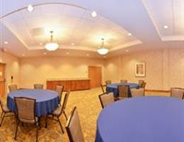 Holiday Inn Laramie is a  World Class Wedding Venues Gold Member