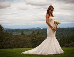 The Oregon Golf Club is a  World Class Wedding Venues Gold Member