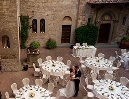 Castello di Palagio is a  World Class Wedding Venues Gold Member