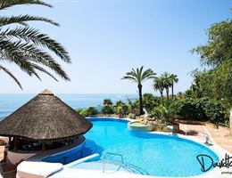 El Oceano Beach Hotel is a  World Class Wedding Venues Gold Member