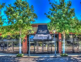 Azalea Manor is a  World Class Wedding Venues Gold Member