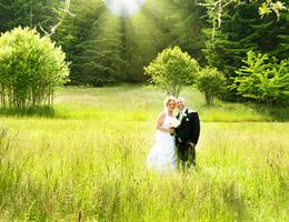 Dancing Deer Mountain is a  World Class Wedding Venues Gold Member