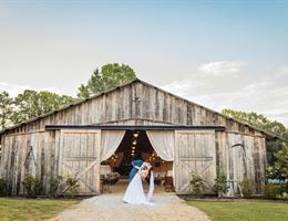 Curvin's Country Acres is a  World Class Wedding Venues Gold Member