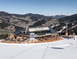 Asters Mountainclub is a  World Class Wedding Venues Gold Member