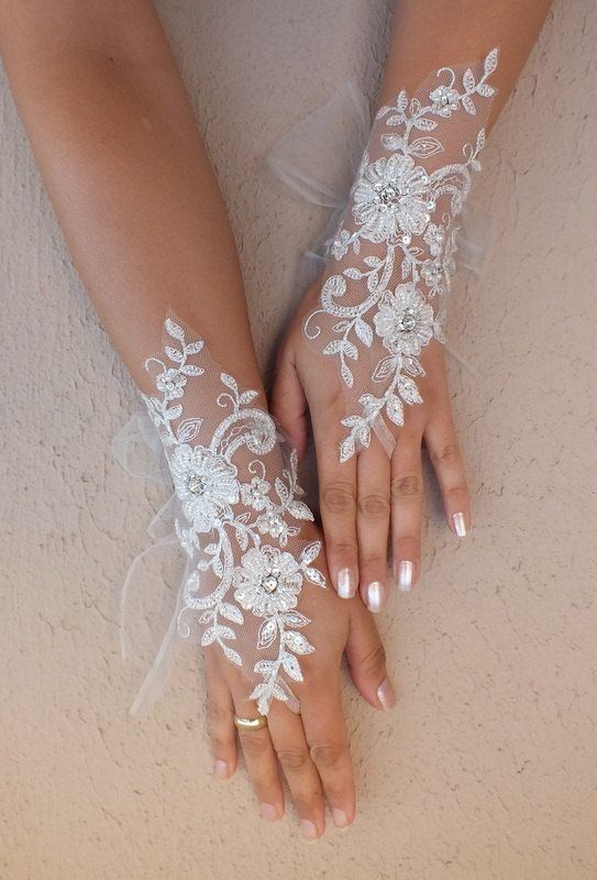 Henna Wedding Gloves